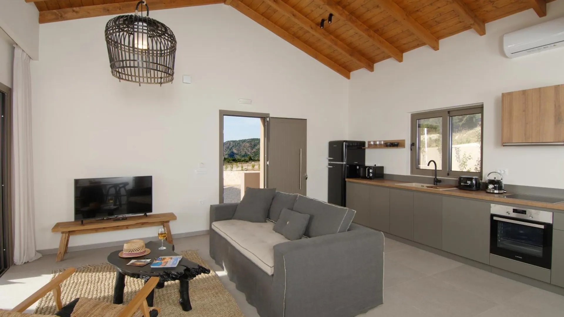 Assos Hills Infinity Exquisite 2 Bed Villa Kefalonia Asos